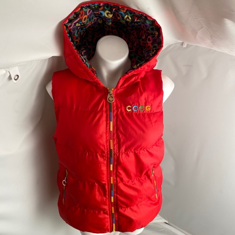 Coogi red logo puffer vest L